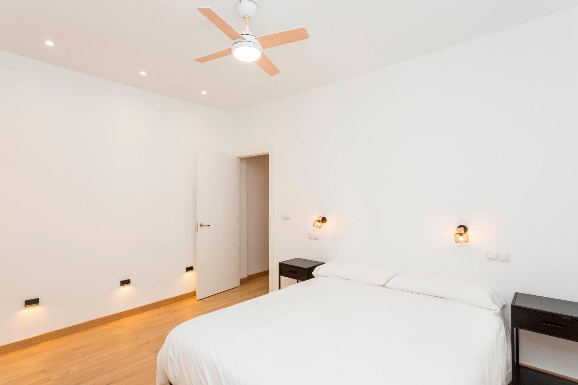 Apartment Luxurious 2br/2ba In Chueca *