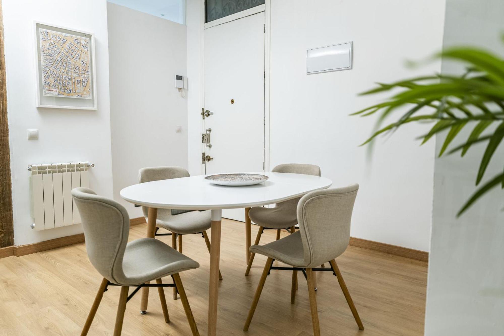 Apartment Luxurious 2br/2ba In Chueca *