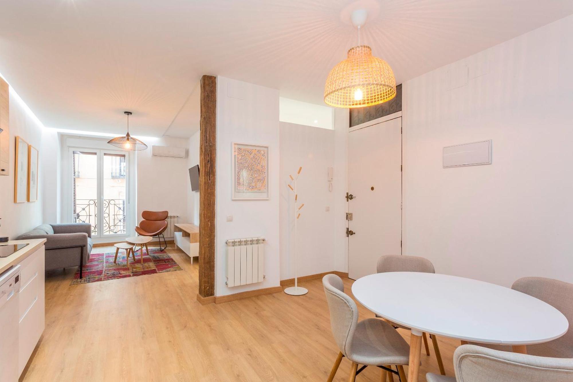 Apartment Luxurious 2br/2ba In Chueca *